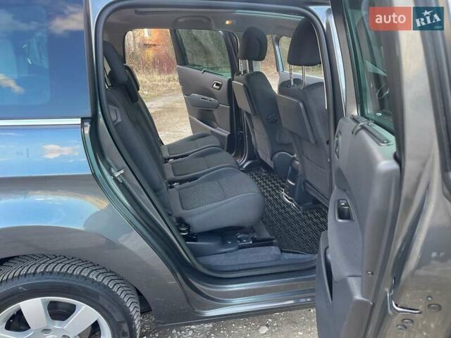 Серый Пежо 5008, объемом двигателя 2 л и пробегом 184 тыс. км за 11650 $, фото 29 на Automoto.ua