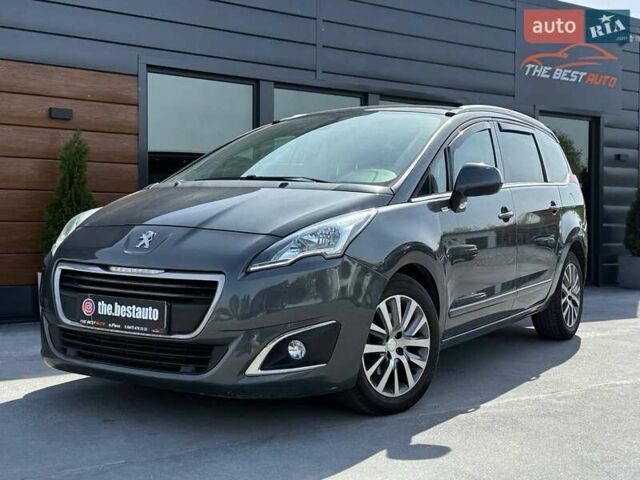 Серый Пежо 5008, объемом двигателя 2 л и пробегом 226 тыс. км за 10995 $, фото 1 на Automoto.ua