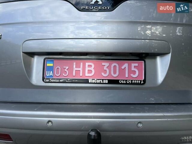 Сірий Пежо 5008, об'ємом двигуна 1.6 л та пробігом 130 тис. км за 9999 $, фото 6 на Automoto.ua
