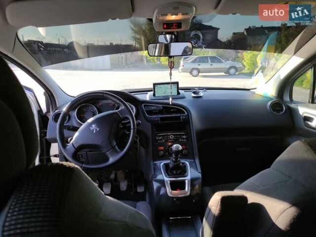 Серый Пежо 5008, объемом двигателя 2 л и пробегом 223 тыс. км за 10500 $, фото 13 на Automoto.ua