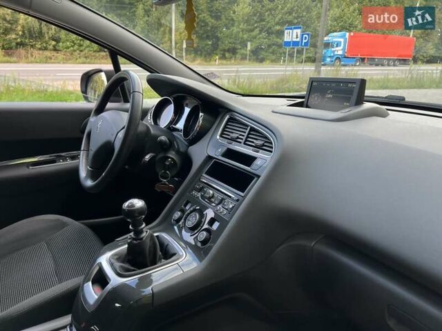 Сірий Пежо 5008, об'ємом двигуна 1.6 л та пробігом 130 тис. км за 9999 $, фото 20 на Automoto.ua