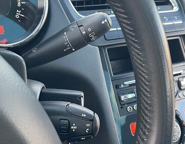 Серый Пежо 5008, объемом двигателя 2 л и пробегом 184 тыс. км за 11650 $, фото 88 на Automoto.ua