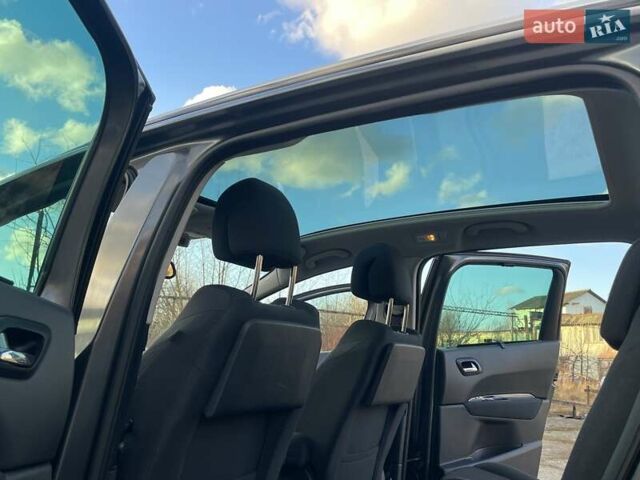 Серый Пежо 5008, объемом двигателя 2 л и пробегом 184 тыс. км за 11650 $, фото 74 на Automoto.ua
