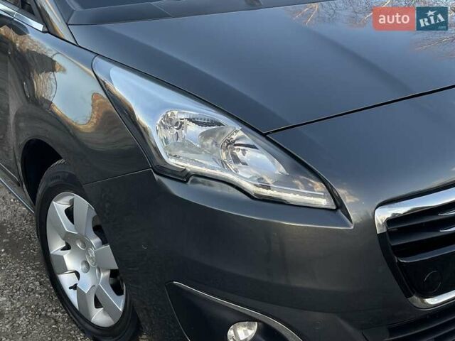 Серый Пежо 5008, объемом двигателя 2 л и пробегом 184 тыс. км за 11650 $, фото 3 на Automoto.ua