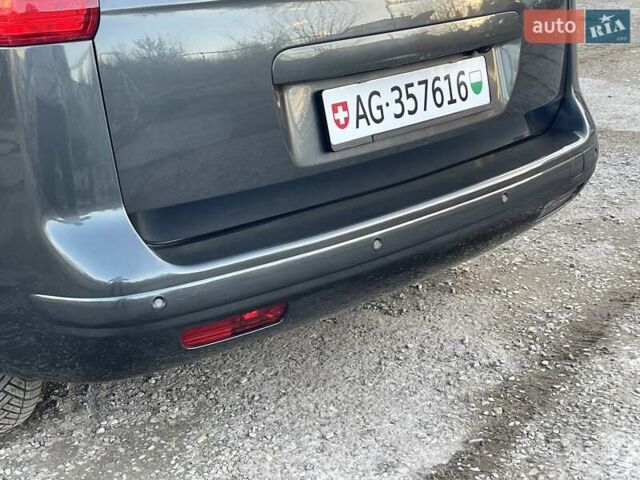 Серый Пежо 5008, объемом двигателя 2 л и пробегом 184 тыс. км за 11650 $, фото 16 на Automoto.ua