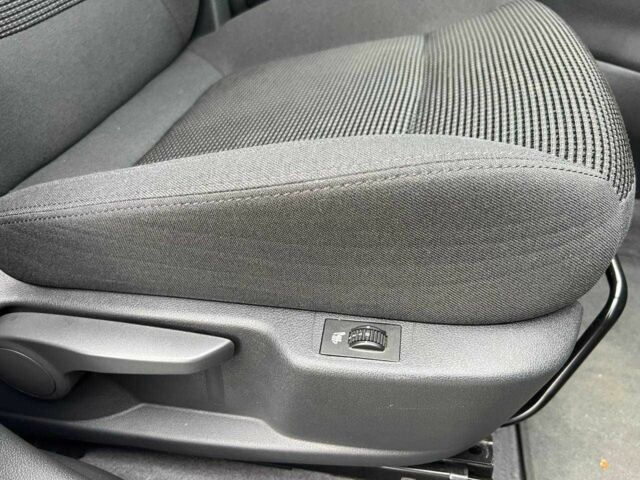 Серый Пежо 5008, объемом двигателя 1.6 л и пробегом 202 тыс. км за 10699 $, фото 23 на Automoto.ua