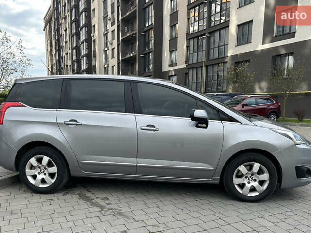 Сірий Пежо 5008, об'ємом двигуна 1.56 л та пробігом 263 тис. км за 11200 $, фото 4 на Automoto.ua