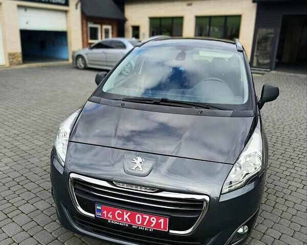Серый Пежо 5008, объемом двигателя 0 л и пробегом 202 тыс. км за 10900 $, фото 6 на Automoto.ua