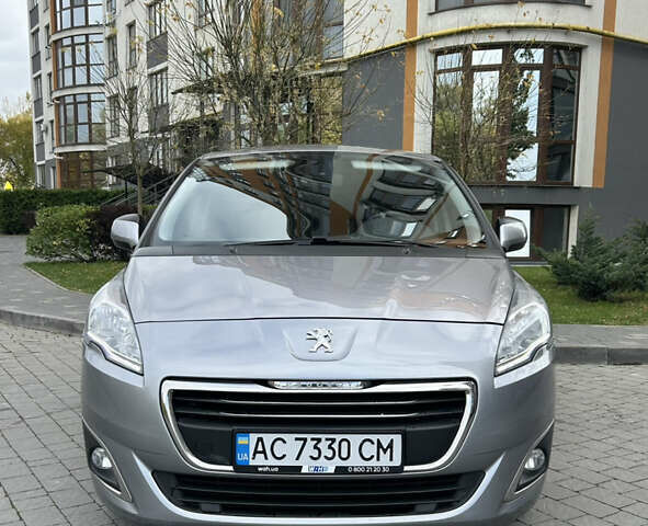 Сірий Пежо 5008, об'ємом двигуна 1.56 л та пробігом 263 тис. км за 11200 $, фото 2 на Automoto.ua