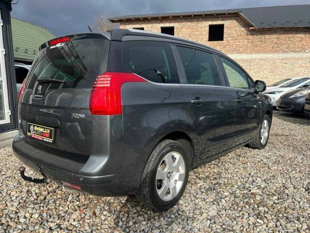 Серый Пежо 5008, объемом двигателя 1.6 л и пробегом 202 тыс. км за 10699 $, фото 6 на Automoto.ua