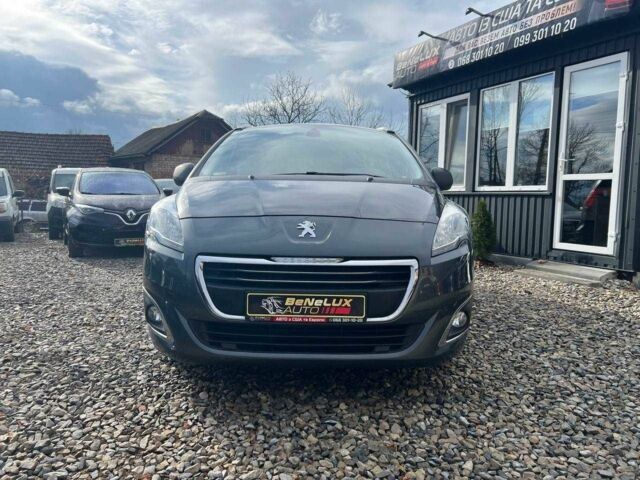 Серый Пежо 5008, объемом двигателя 1.6 л и пробегом 202 тыс. км за 10699 $, фото 2 на Automoto.ua