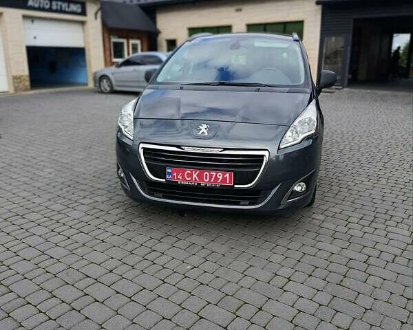 Серый Пежо 5008, объемом двигателя 0 л и пробегом 202 тыс. км за 10900 $, фото 8 на Automoto.ua