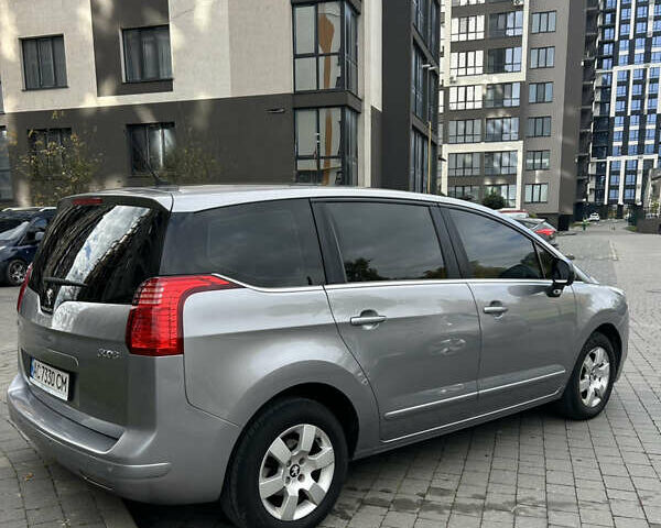 Сірий Пежо 5008, об'ємом двигуна 1.56 л та пробігом 263 тис. км за 11200 $, фото 5 на Automoto.ua