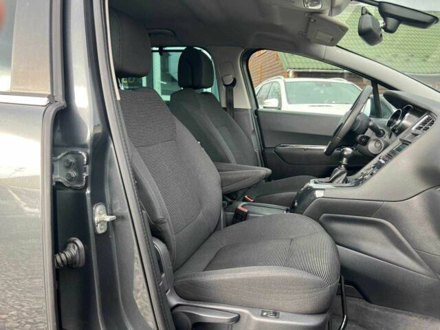 Серый Пежо 5008, объемом двигателя 1.6 л и пробегом 202 тыс. км за 10699 $, фото 15 на Automoto.ua