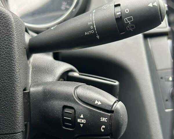 Сірий Пежо 5008, об'ємом двигуна 1.56 л та пробігом 263 тис. км за 11200 $, фото 30 на Automoto.ua