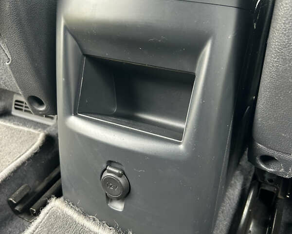 Сірий Пежо 5008, об'ємом двигуна 1.56 л та пробігом 263 тис. км за 11200 $, фото 34 на Automoto.ua