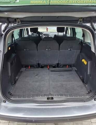 Сірий Пежо 5008, об'ємом двигуна 1.6 л та пробігом 262 тис. км за 13200 $, фото 17 на Automoto.ua