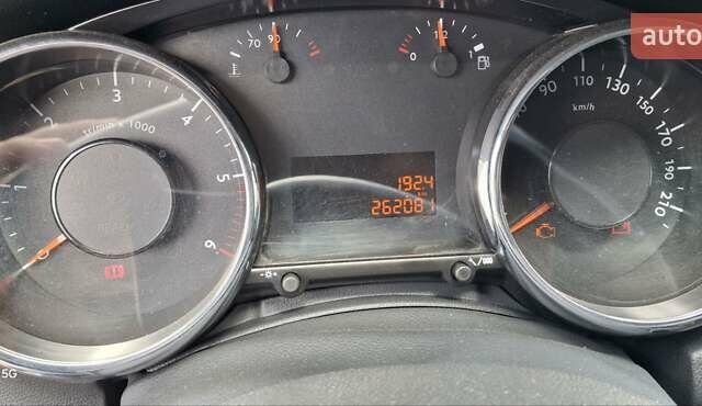 Сірий Пежо 5008, об'ємом двигуна 1.6 л та пробігом 262 тис. км за 13200 $, фото 12 на Automoto.ua