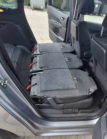 Сірий Пежо 5008, об'ємом двигуна 1.6 л та пробігом 262 тис. км за 13200 $, фото 15 на Automoto.ua