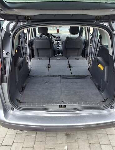 Сірий Пежо 5008, об'ємом двигуна 1.6 л та пробігом 262 тис. км за 13200 $, фото 14 на Automoto.ua