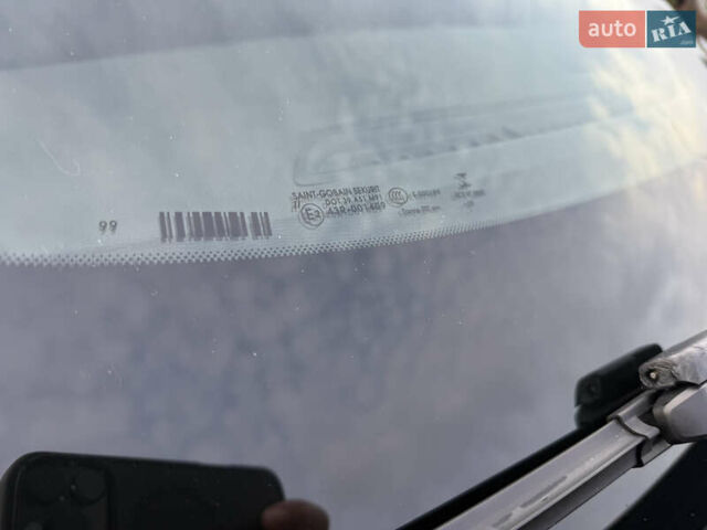 Серый Пежо 5008, объемом двигателя 1.56 л и пробегом 224 тыс. км за 16500 $, фото 2 на Automoto.ua