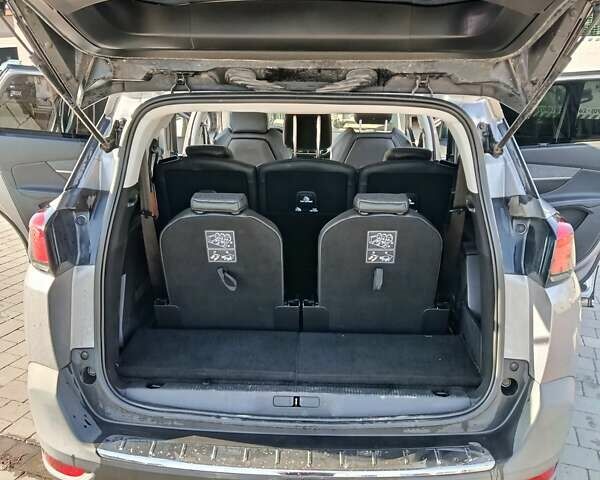 Серый Пежо 5008, объемом двигателя 2 л и пробегом 199 тыс. км за 20000 $, фото 14 на Automoto.ua