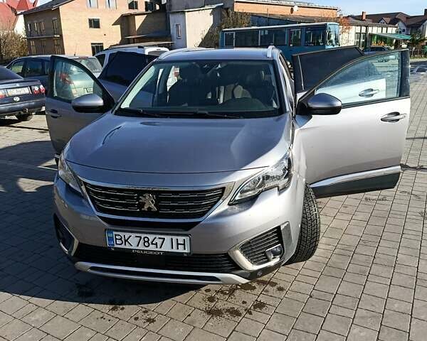 Серый Пежо 5008, объемом двигателя 2 л и пробегом 199 тыс. км за 20000 $, фото 18 на Automoto.ua