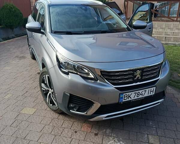 Серый Пежо 5008, объемом двигателя 2 л и пробегом 199 тыс. км за 20000 $, фото 7 на Automoto.ua