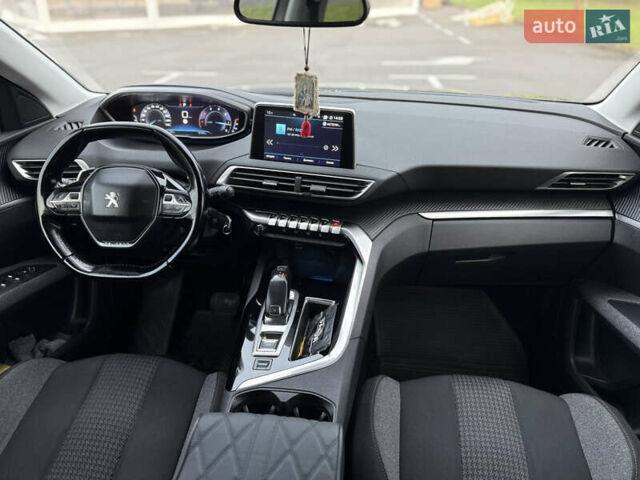 Серый Пежо 5008, объемом двигателя 1.56 л и пробегом 224 тыс. км за 16500 $, фото 13 на Automoto.ua