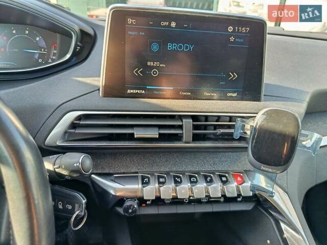 Серый Пежо 5008, объемом двигателя 2 л и пробегом 199 тыс. км за 20000 $, фото 13 на Automoto.ua