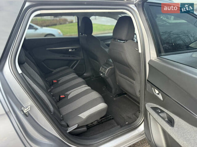 Серый Пежо 5008, объемом двигателя 1.56 л и пробегом 224 тыс. км за 16500 $, фото 11 на Automoto.ua