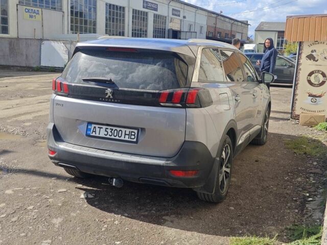 Серый Пежо 5008, объемом двигателя 1.5 л и пробегом 130 тыс. км за 16400 $, фото 3 на Automoto.ua