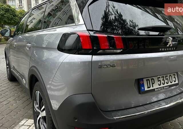 Сірий Пежо 5008, об'ємом двигуна 2 л та пробігом 235 тис. км за 22800 $, фото 24 на Automoto.ua