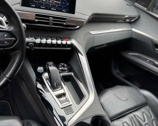 Сірий Пежо 5008, об'ємом двигуна 2 л та пробігом 140 тис. км за 25400 $, фото 17 на Automoto.ua