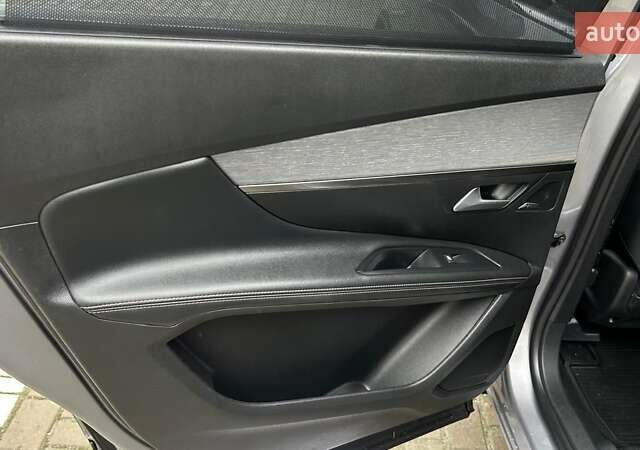 Сірий Пежо 5008, об'ємом двигуна 2 л та пробігом 235 тис. км за 22800 $, фото 17 на Automoto.ua