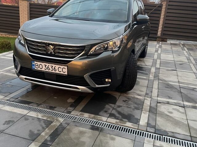 Серый Пежо 5008, объемом двигателя 1.6 л и пробегом 222 тыс. км за 21000 $, фото 2 на Automoto.ua