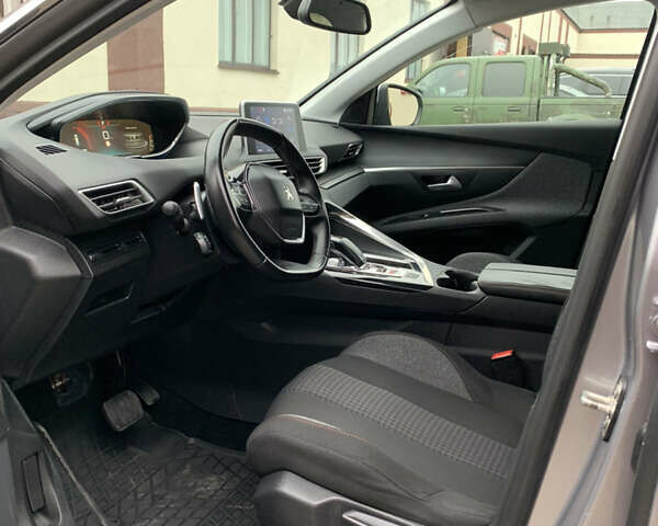 Серый Пежо 5008, объемом двигателя 1.56 л и пробегом 174 тыс. км за 17500 $, фото 10 на Automoto.ua