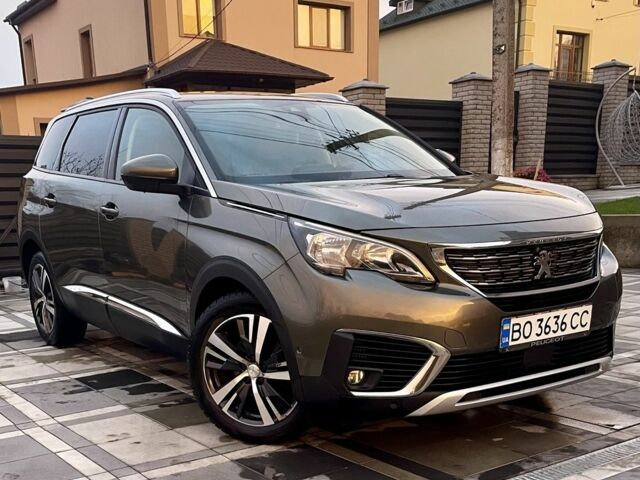 Серый Пежо 5008, объемом двигателя 1.6 л и пробегом 222 тыс. км за 21000 $, фото 1 на Automoto.ua