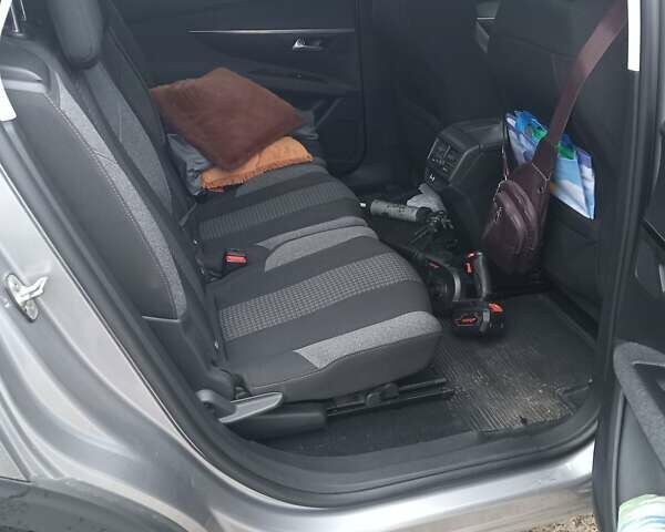 Сірий Пежо 5008, об'ємом двигуна 1.6 л та пробігом 221 тис. км за 17500 $, фото 5 на Automoto.ua