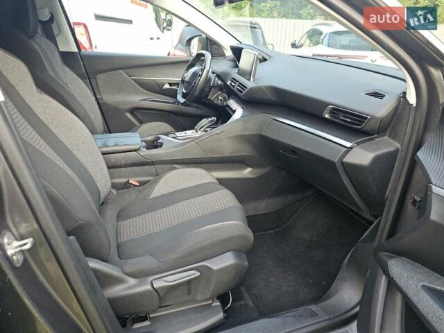 Серый Пежо 5008, объемом двигателя 1.2 л и пробегом 174 тыс. км за 16400 $, фото 23 на Automoto.ua