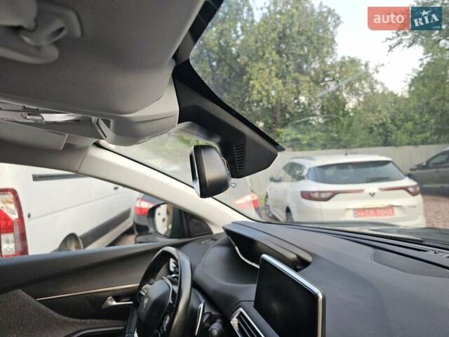 Серый Пежо 5008, объемом двигателя 1.2 л и пробегом 174 тыс. км за 16400 $, фото 15 на Automoto.ua