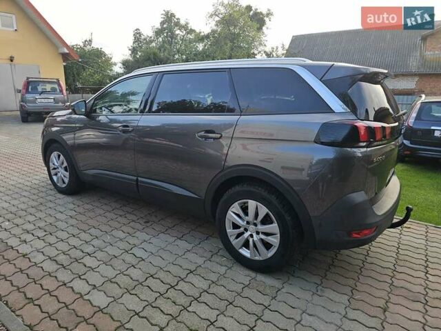 Серый Пежо 5008, объемом двигателя 1.2 л и пробегом 174 тыс. км за 16400 $, фото 3 на Automoto.ua