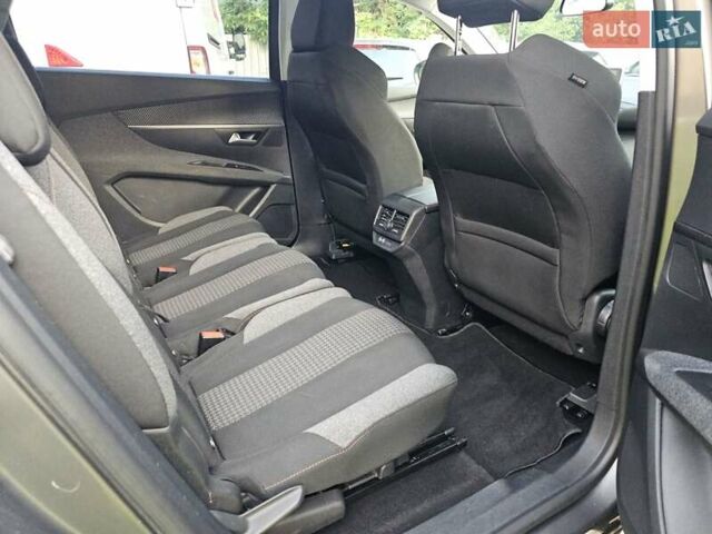 Серый Пежо 5008, объемом двигателя 1.2 л и пробегом 174 тыс. км за 16400 $, фото 22 на Automoto.ua