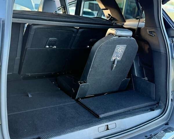 Серый Пежо 5008, объемом двигателя 2 л и пробегом 250 тыс. км за 22000 $, фото 13 на Automoto.ua