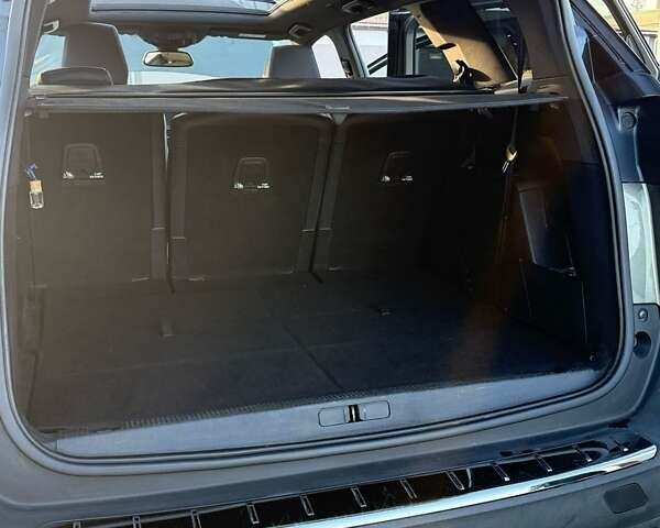 Серый Пежо 5008, объемом двигателя 2 л и пробегом 250 тыс. км за 22000 $, фото 12 на Automoto.ua