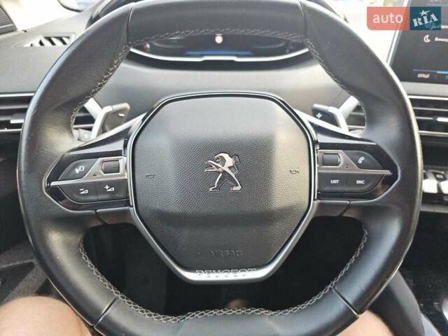 Серый Пежо 5008, объемом двигателя 1.2 л и пробегом 174 тыс. км за 16400 $, фото 18 на Automoto.ua