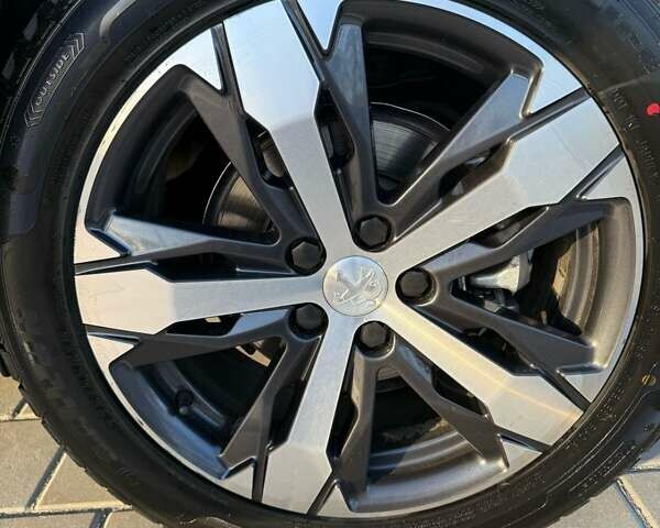 Серый Пежо 5008, объемом двигателя 2 л и пробегом 250 тыс. км за 22000 $, фото 37 на Automoto.ua