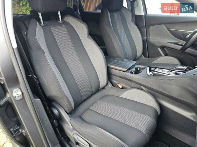 Серый Пежо 5008, объемом двигателя 1.2 л и пробегом 174 тыс. км за 16400 $, фото 30 на Automoto.ua