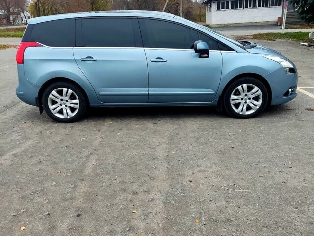 Синий Пежо 5008, объемом двигателя 2 л и пробегом 300 тыс. км за 8000 $, фото 9 на Automoto.ua