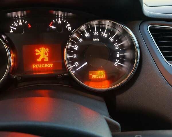 Синій Пежо 5008, об'ємом двигуна 1.6 л та пробігом 260 тис. км за 7700 $, фото 15 на Automoto.ua